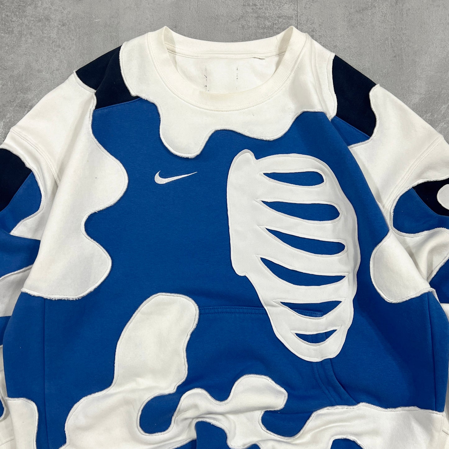 'BONES' SWEATSHIRT (XL)