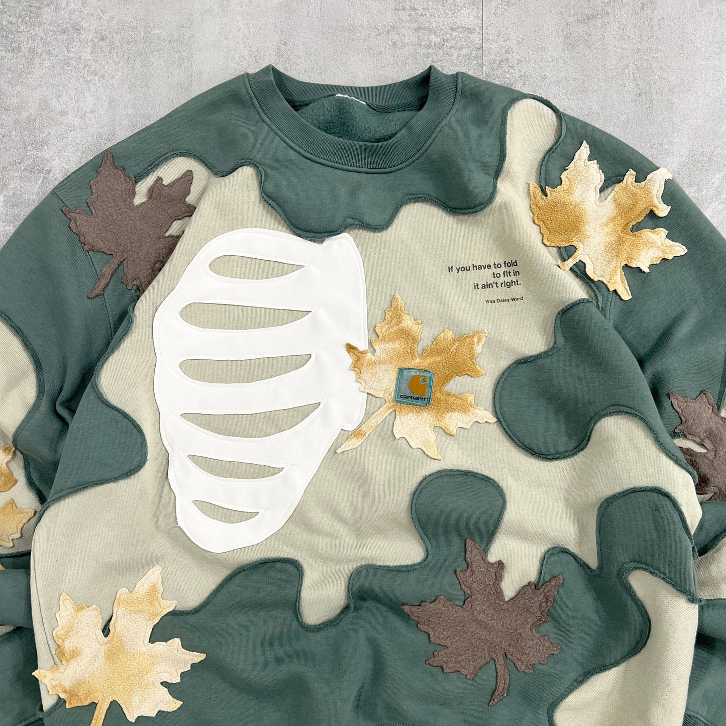 'LEAVES' SWEATSHIRT (M)